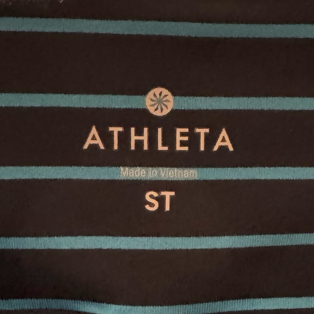 Athleta (T) Chaturanga Stripes Capri Leggings S Blue Striped Capri Gym 243139 - Picture 3 of 3